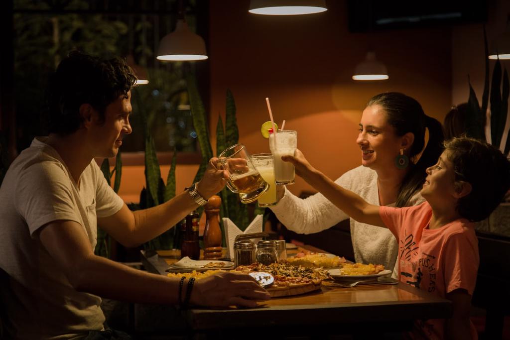10 conversation starters for the dinner table